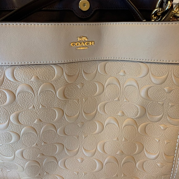 Coach Bag - Picture 2 of 5